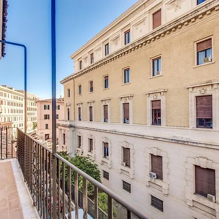 Palazzetto Fiorini *