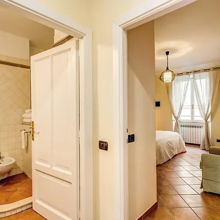 Palazzetto Fiorini 公寓 *